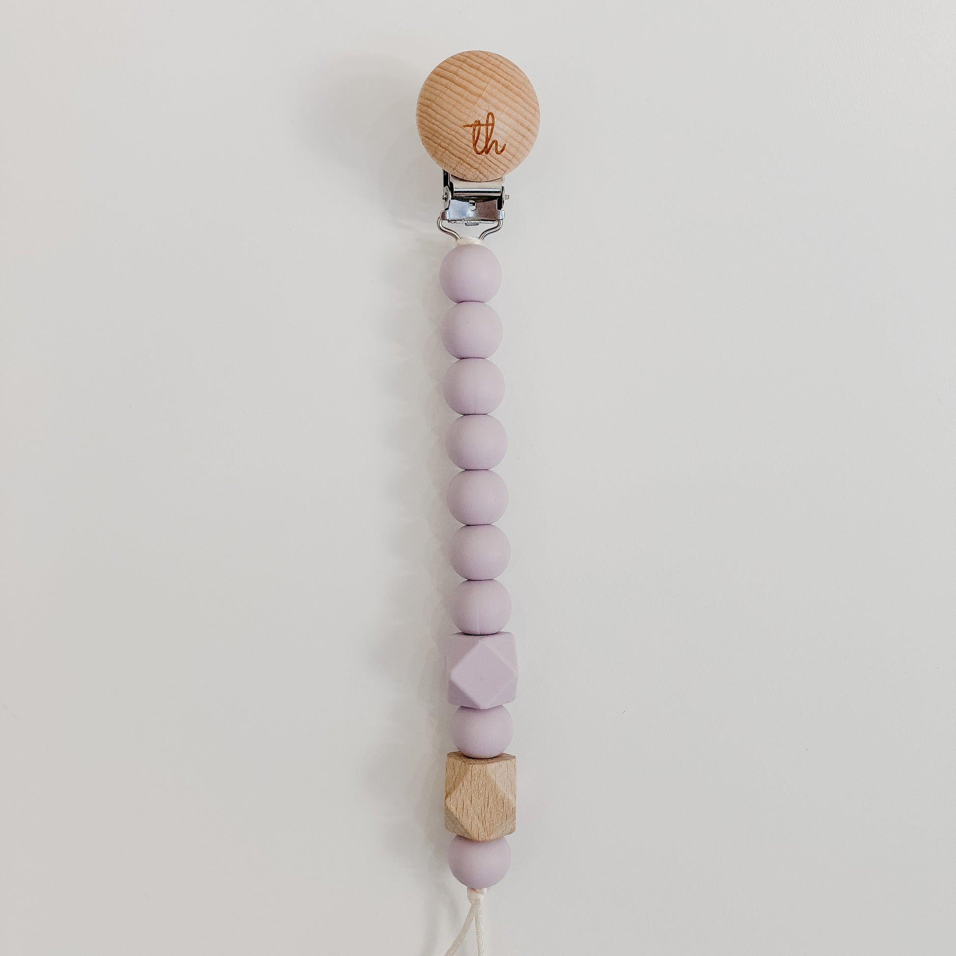 the jolie pacifier clip in lavender fog